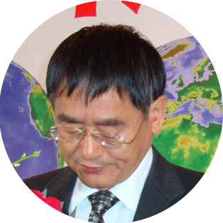 工业和信息化部装备工业司司长　张相木