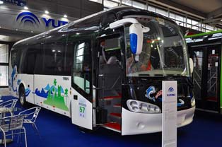 中国最大的客车制造商宇通客车开发的EV观光客车。强力主张该车是一款最适合去重视环保的旅游胜地的交通工具。
