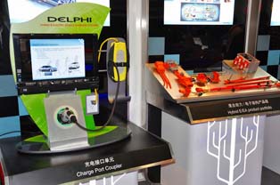 德尔福的EV充电装置和混合动力车的电缆产品。