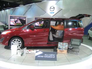 马自达展出预定2012车型年投放的新款Mazda5（日本名：PREMACY）