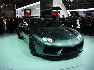 4门跑车车型 Lamborghini Estoque