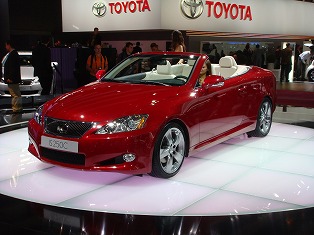 Lexus IS敞篷车型全球首发