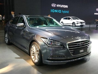 现代汽车展出Genesis G80