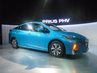 丰田Prius PHV