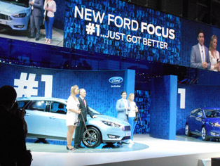 Mark Fields COO、Odel欧洲福特CEO与福特新Focus（改型车）