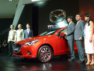 2014年11月开始在日本预约销售的新Mazda2