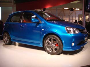 丰田 Etios 两厢  装备1.2ℓ发动机  预计2010年底投产