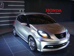 本田New Small Concept（全球首发） 预计2011年开始在印度及泰国投产