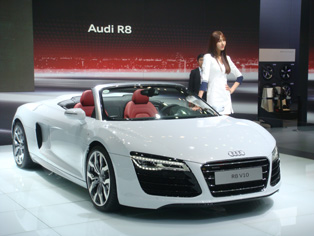 新款R8 V10